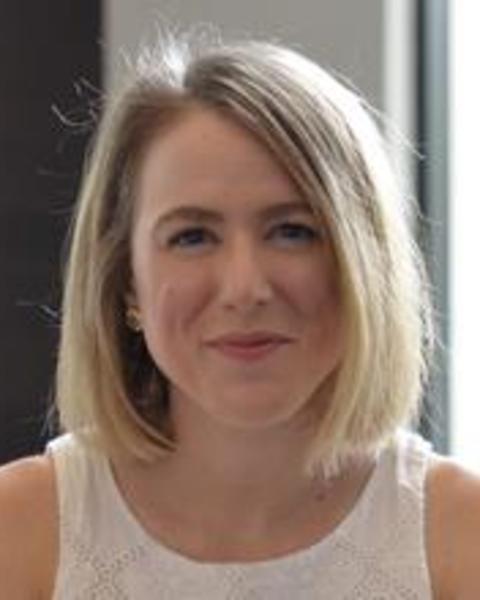 Lauren O'Neill headshot